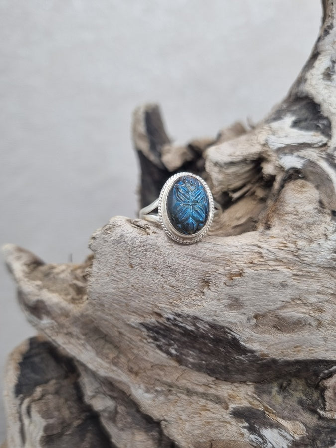 Bague labradorite gravée