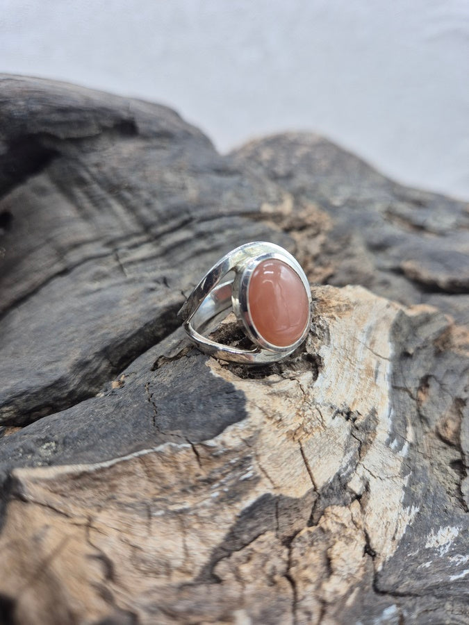 Bague pierre de lune rose