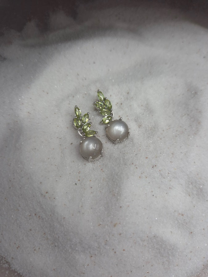 Boucles Séléné- Pierre de lune , peridot