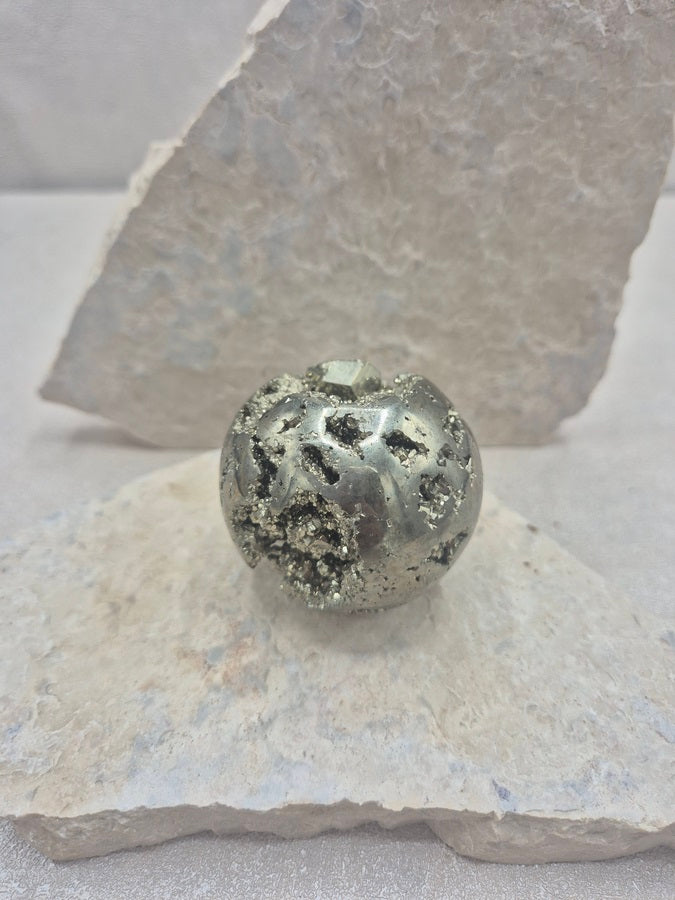 Sphère en pyrite