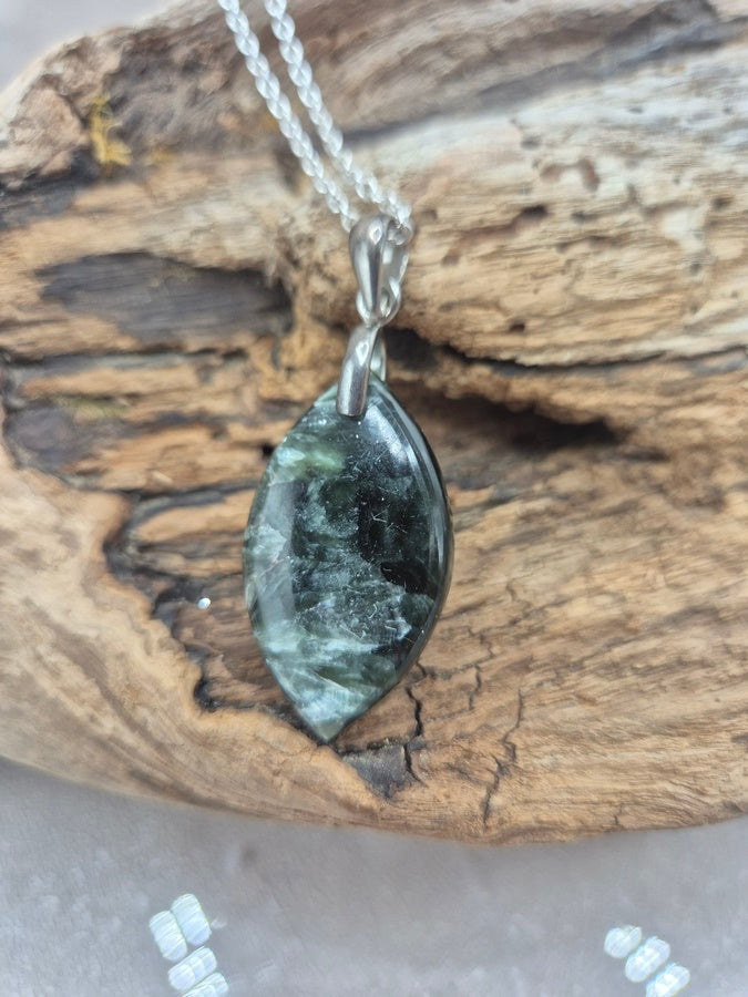 Pendentif Séraphinite