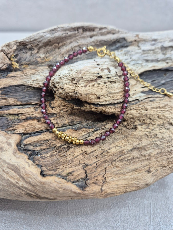 Bracelet perles fines grenat
