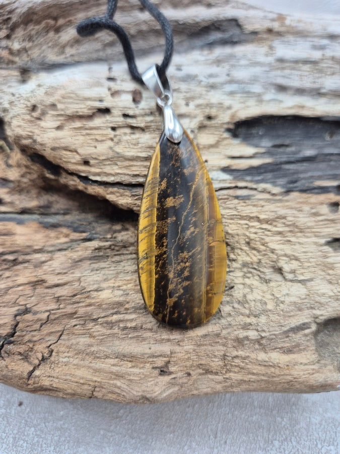 PENDENTIF OEIL DE TIGRE
