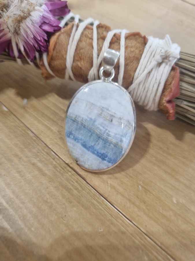 Pendentif sheelite