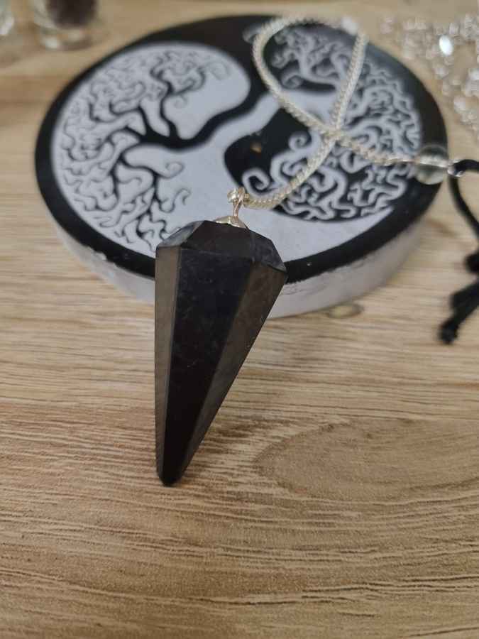 Pendule conique shungite